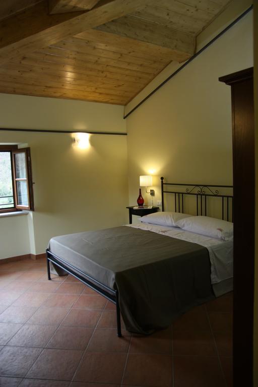 Locanda Il Monastero Ortonovo Camera foto