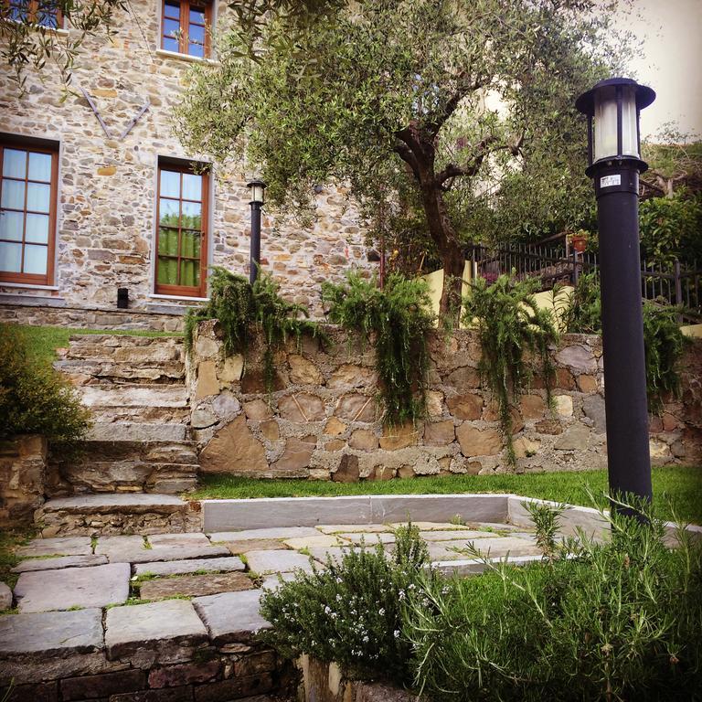Locanda Il Monastero Ortonovo Esterno foto